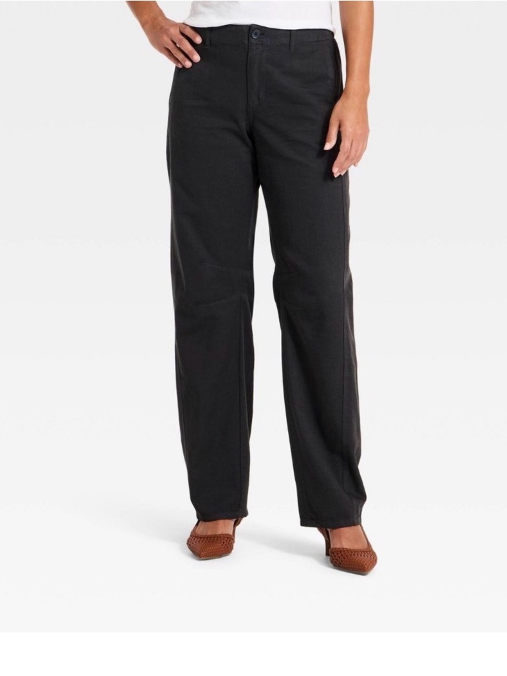 Women's Low-Rise Barrel Leg Cargo Pants - Universal Thread